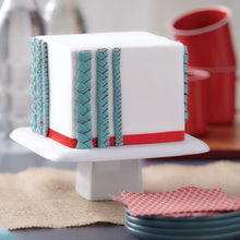 Load image into Gallery viewer, Wilton"I Taught Myself To Decorate Cakes With Fondant" Book Set - Fondant Cutter and Tools