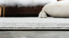 Load image into Gallery viewer, Unique Loom La Jolla Collection Tone-on-Tone Traditional