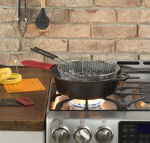 Load image into Gallery viewer, Lodge L8SK3 10.25" Skillet with Assist Handle