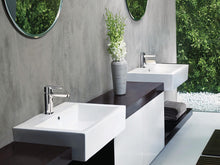 Load image into Gallery viewer, Delta Faucet Modern Single-Handle Bathroom Faucet with Drain Assembly, Chrome 581LF-PP