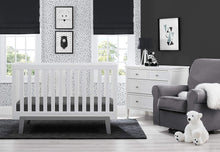 Load image into Gallery viewer, Delta Children Aster 3-in-1 Convertible Baby Crib