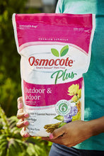 Load image into Gallery viewer, Osmocote Smart-Release Plant Food Plus Outdoor &amp; Indoor, 8 lbs