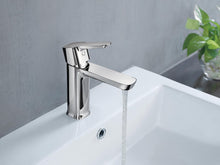 Load image into Gallery viewer, Delta Faucet Modern Single-Handle Bathroom Faucet with Drain Assembly, Chrome 581LF-PP