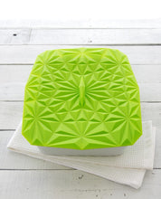 Load image into Gallery viewer, GIR: Get It Right Premium Silicone Rectangular Lid, 9 by 13 Inches, Lime