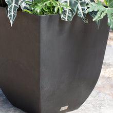 Load image into Gallery viewer, Veradek Sierra Square Garden Planter