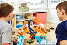 Load image into Gallery viewer, Hot Wheels Monster Trucks Scorpion Playset