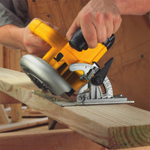 Load image into Gallery viewer, DEWALT 7-1/4-Inch Circular Saw, Lightweight (DWE575)