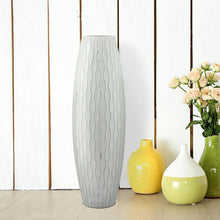Load image into Gallery viewer, Stonebriar Weathered Pale Ocean Wood Vase