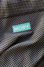 Load image into Gallery viewer, Moby Flex