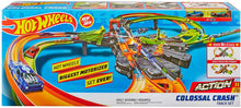 Load image into Gallery viewer, Hot Wheels Colossal Crash Track Set