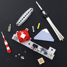 Load image into Gallery viewer, LEGO Architecture Skylines: Tokyo 21051 Building Kit, Collectible Architecture Building Set for Adults, New 2020 (547 Pieces)