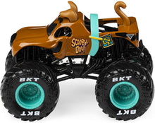 Load image into Gallery viewer, Monster Jam, Official Scooby Doo vs. Mysterty Machine Die-Cast Monster Trucks, 1:64 Scale, 2 Pack
