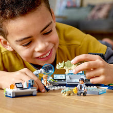 Load image into Gallery viewer, LEGO Jurassic World Dr. Wu's Lab: Baby Dinosaurs Breakout 75939 Fun Dinosaur Toy Building Kit, Featuring Owen Grady, Plus Baby Triceratops and Ankylosaurus Toy Dinosaur Figures, New 2020 (164 Pieces)