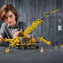 Load image into Gallery viewer, LEGO Technic Compact Crawler Crane 42097 Building Kit (920 Pieces)