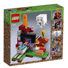 Load image into Gallery viewer, LEGO Minecraft The Nether Portal 21143 Building Kit (470 Piece)