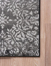 Load image into Gallery viewer, Unique Loom Voyage Collection Traditional Oriental Classic Area Rug