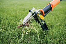 Load image into Gallery viewer, Fiskars 3 Claw Garden Weeder