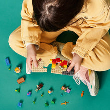 Load image into Gallery viewer, LEGO Minecraft The Coral Reef 21164 Hands-on Minecraft Marine Toy Featuring Alex, a Drowned and 2 Cool Puffer Fish, New 2021 (92 Pieces)