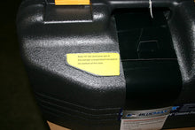 Load image into Gallery viewer, Blue Max 8902 14-Inch 45cc 2-Stroke Gas Powered Chain Saw With Free 20-Inch Bar