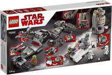 Load image into Gallery viewer, LEGO Star Wars: The Last Jedi Defense of Crait 75202 Building Kit (746 Piece)