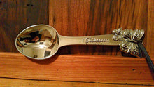 Load image into Gallery viewer, The Pioneer Woman Cowboy Rustic Metal Figural Measuring Spoons