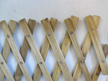 Load image into Gallery viewer, Master Garden Products Bamboo Flex Fence