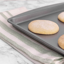 Load image into Gallery viewer, BakerEze 20 Piece Bakeware Set with Cooling Rack and Essential Baking Accessories