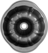 Load image into Gallery viewer, Wilton Round Cake Nonstick Perfect Results Non-Stick Fluted Tube Pan