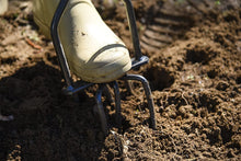 Load image into Gallery viewer, Yard Butler. Twist Tiller Heavy Duty Manual Raised Bed Garden and Flower Box Claw Weeder Cultivator Aeration Hand Tool With Solid Steel Shaft Unbreakable Tines – ITNT-4