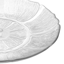 Load image into Gallery viewer, Carlisle 695607 Petal Mist Polycarbonate Crystal Plate, 8.88&quot; Diameter, Clear (Case of 36)