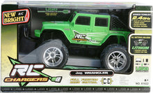 Load image into Gallery viewer, New Bright Chargers F/F 4-Door Jeep RC Vehicle (1:18 Scale), Green