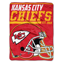 Load image into Gallery viewer, NFL 40 Yard Dash Micro Raschel Throw, 46" x 60"