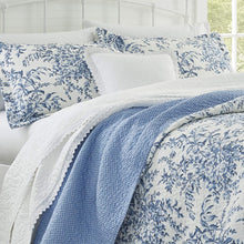 Load image into Gallery viewer, Laura Ashley Home Quilt