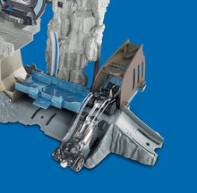 Load image into Gallery viewer, Hot Wheels DC Batcave Playset
