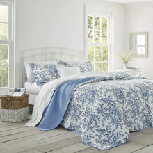 Load image into Gallery viewer, Laura Ashley Home Quilt