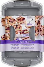 Load image into Gallery viewer, Wilton Bake It Better 9" x 13" Cake with Handle
