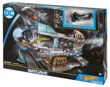 Load image into Gallery viewer, Hot Wheels DC Batcave Playset
