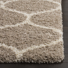 Load image into Gallery viewer, Safavieh Hudson Shag Collection SGH280A Moroccan Ogee 2-inch Thick Area Rug
