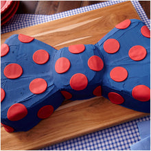 Load image into Gallery viewer, Wilton W7102-04 Decorator Preferred Fondant 24oz, 24 ounce, Red