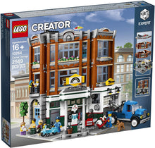 Load image into Gallery viewer, LEGO Creator Expert Corner Garage 10264 Building Kit (2569 Pieces)