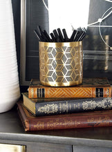 Load image into Gallery viewer, Deco 79 57417 Pencil Holder, Gold