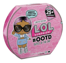 Load image into Gallery viewer, L.O.L. Surprise! #Ootd (Outfit of The Day) with 25+ Surprises