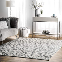 Load image into Gallery viewer, nuLOOM Print Leopard Rug