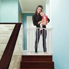 Load image into Gallery viewer, Dreambaby Chelsea Auto Close Security Gate in White with Extensions
