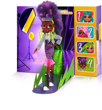 Load image into Gallery viewer, Hairdorables Hairmazing Doll