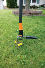 Load image into Gallery viewer, Fiskars 3 Claw Garden Weeder