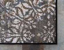 Load image into Gallery viewer, Unique Loom 3138665 Area Rug, 4&#39; x 6&#39; Rectangle, Black