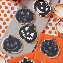 Load image into Gallery viewer, Wilton Fondant, 24 oz, Black