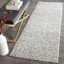 Load image into Gallery viewer, Safavieh Adirondack Collection ADR104N Ivory and Charcoal Modern Distressed Chevron Area Rug (5'1" x 7'6")