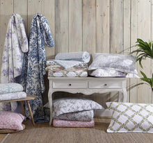 Load image into Gallery viewer, Laura Ashley - Luxury Premium Ultra Soft Quilt Set, Comfortable &amp; Stylish, Seasons